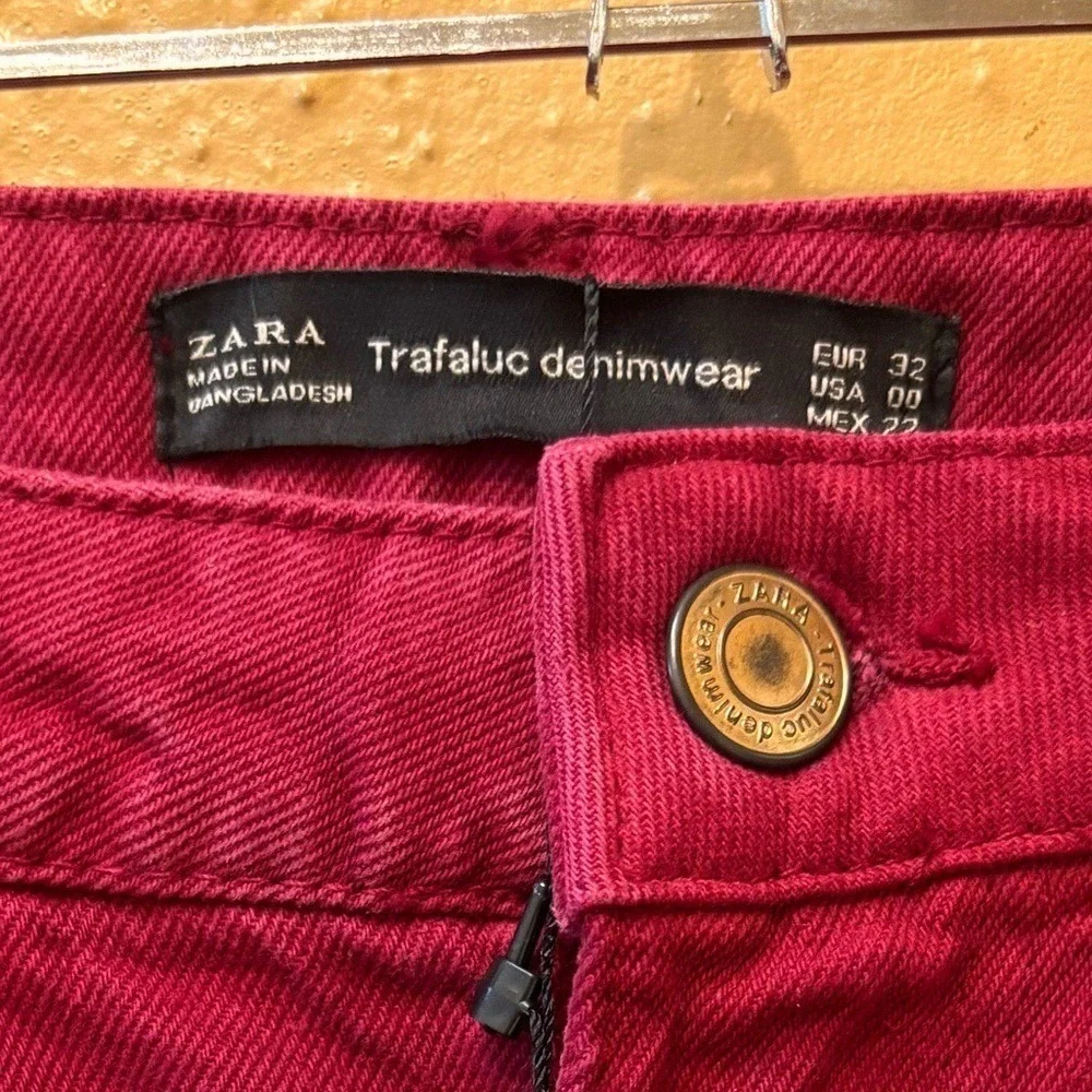 Zara Trafaluc Magenta Pink Mom Fit Jeans High Waisted Size 00 NEW
